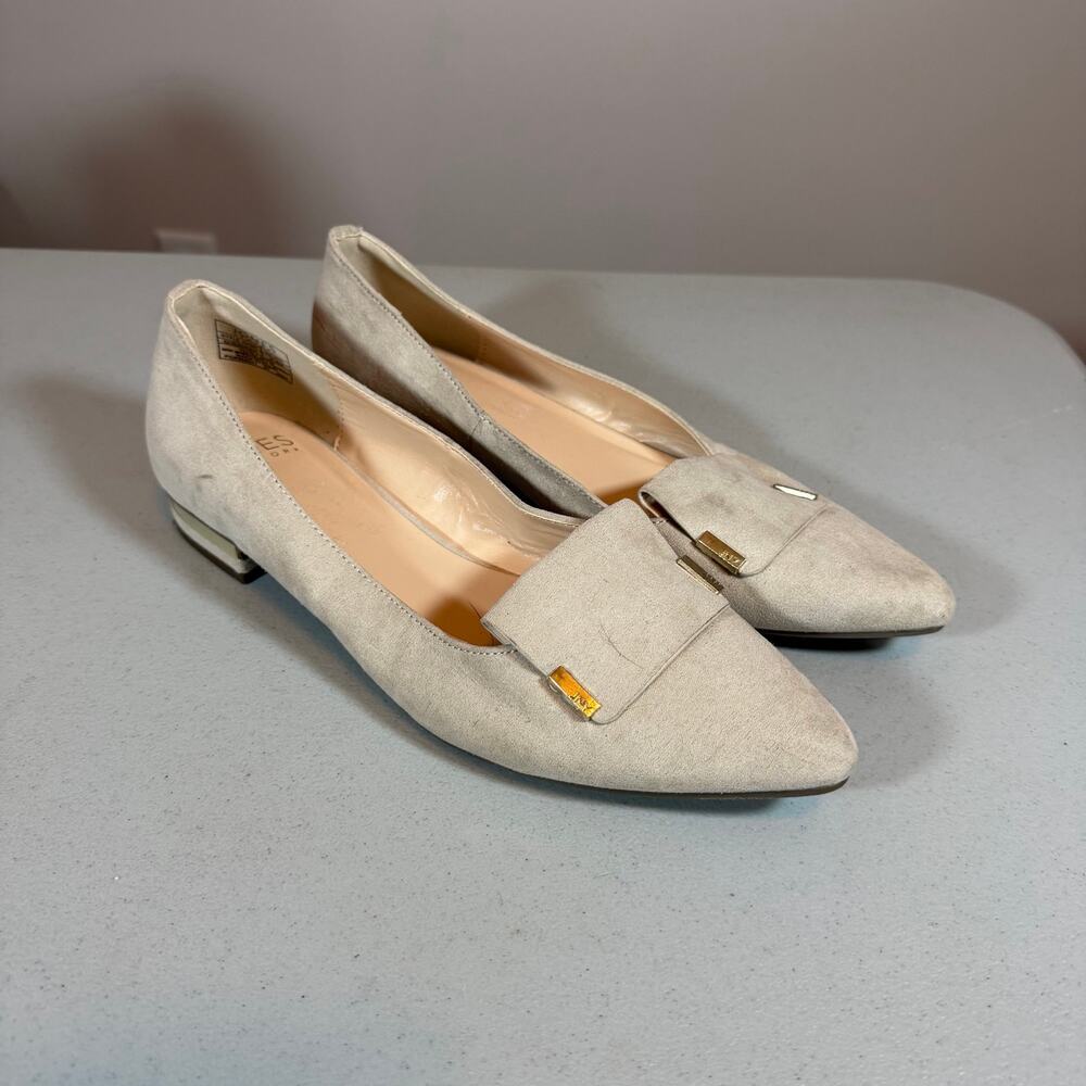 Jones New York Quesheen Cream Pointed Toe Flats Womens 8.5 Grannycore Office